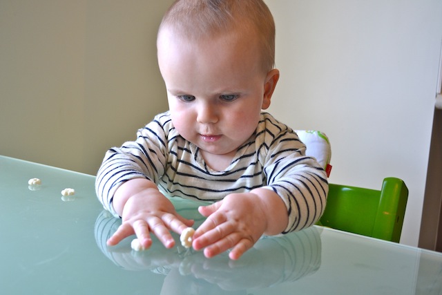 1 month: fine motor skills | Planet Awesome Kid
